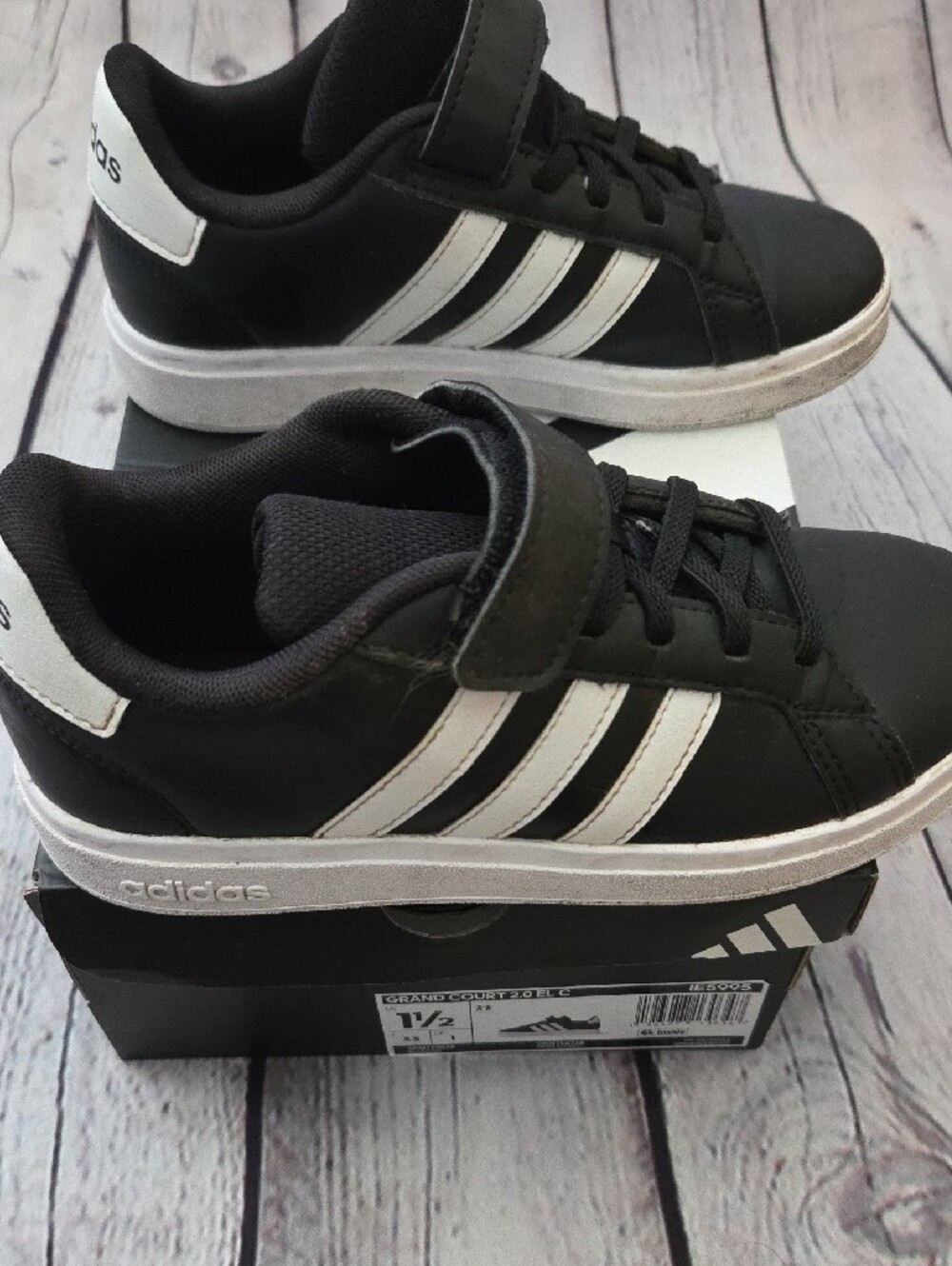 adidas GRAND COURT 2.0 Kids Black/White Shoes - Picture 7 of 7